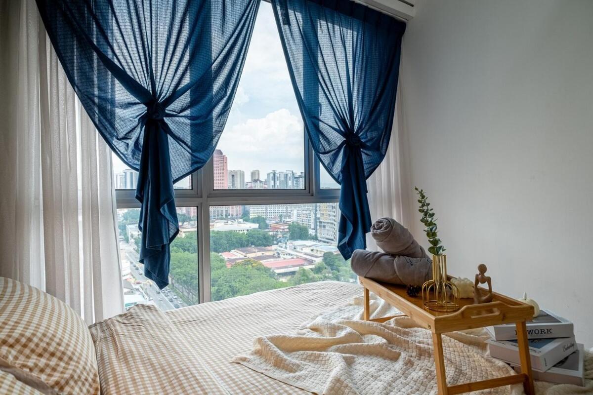 Pangsapuri Menara Arina Uniti 3km To Klcc 2br 4pax Mini Kuala Lumpur